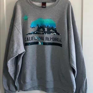 Pull over sweater